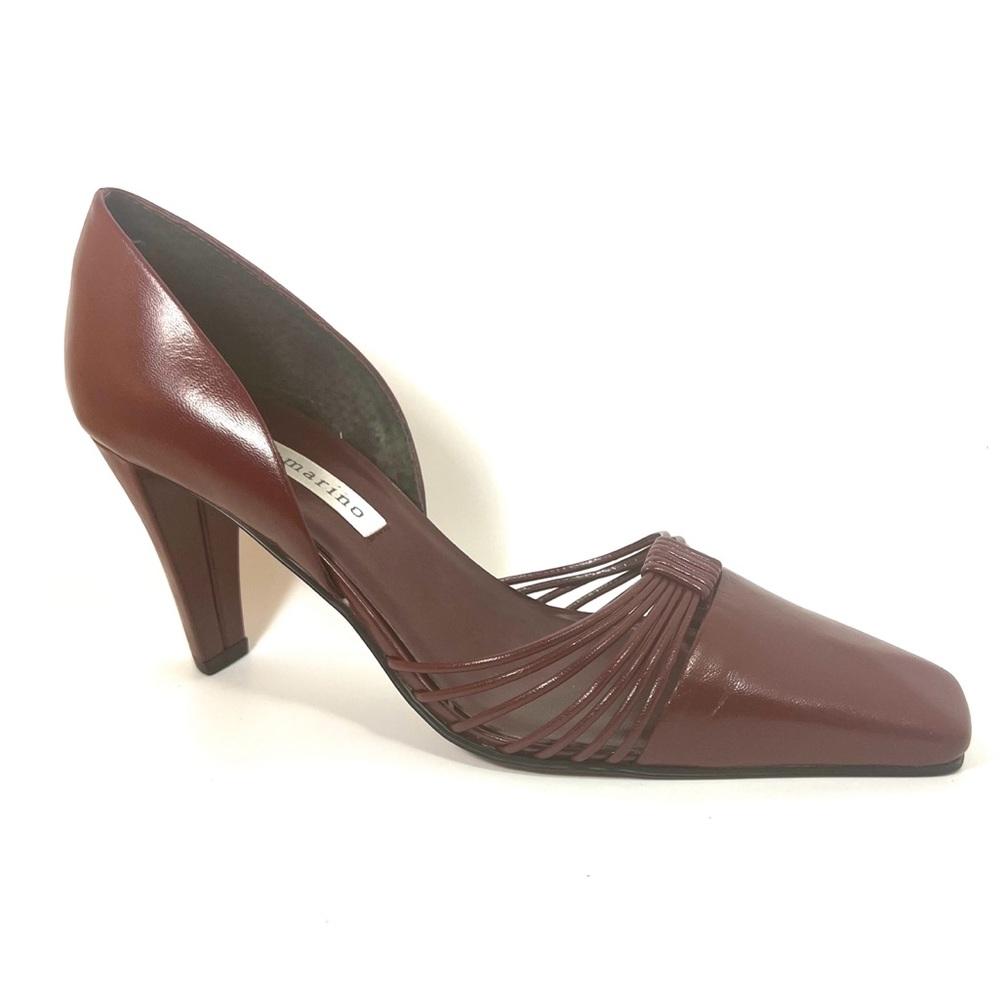 Dressy woman shoes burgundy color new in box size 7-8-10